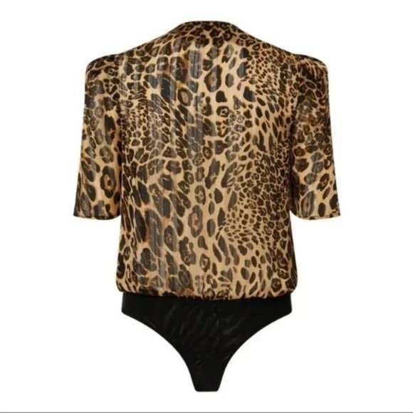 LINI Alyse Animal Print Short Sleeve V-Neck Bodysuit - Small - NWT - Picture 3 of 4